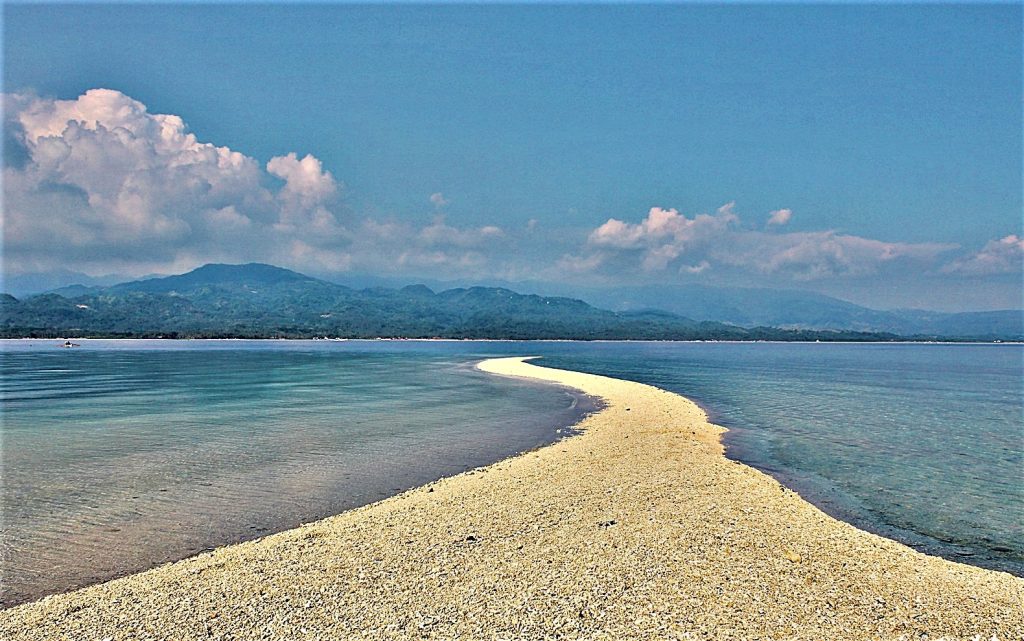 Palad Sandbar at Maniwaya Island, Sta Cruz