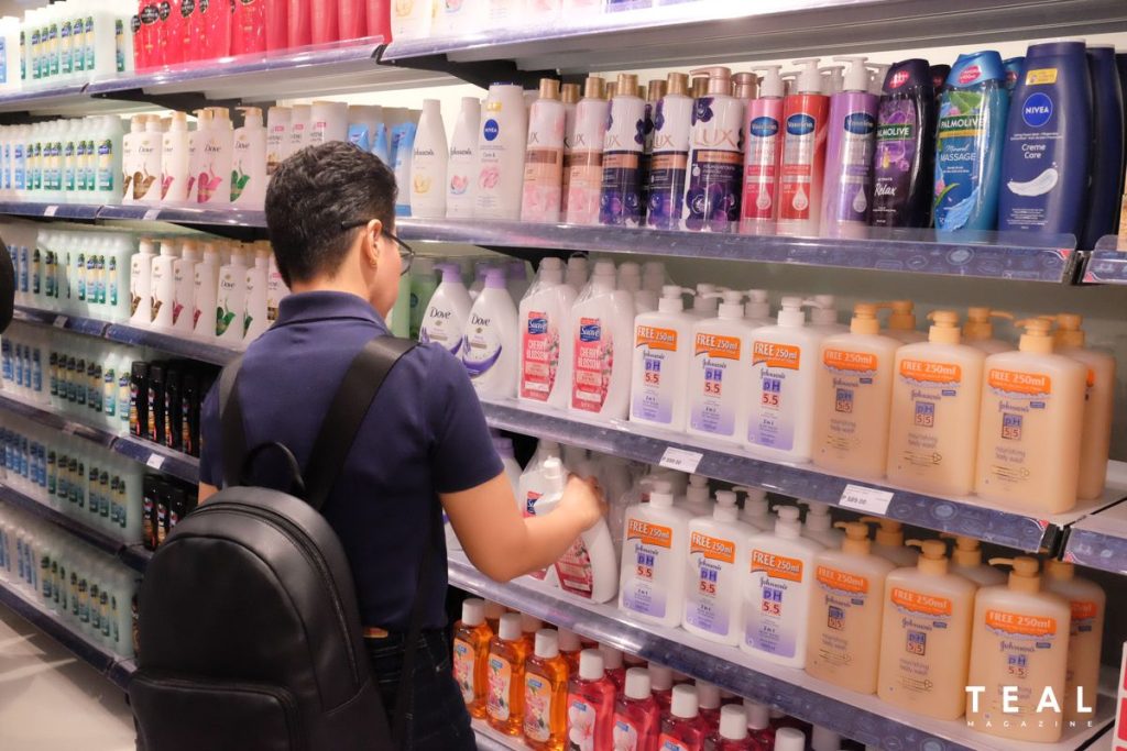 global dollarstore greenhills